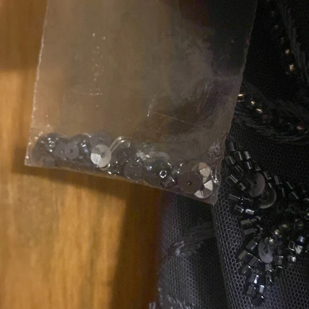 🎉Host Puck🎉 NWT Aidan Mattox Size 6 Charcoal with Sequins Gown - Picture 11 of 12